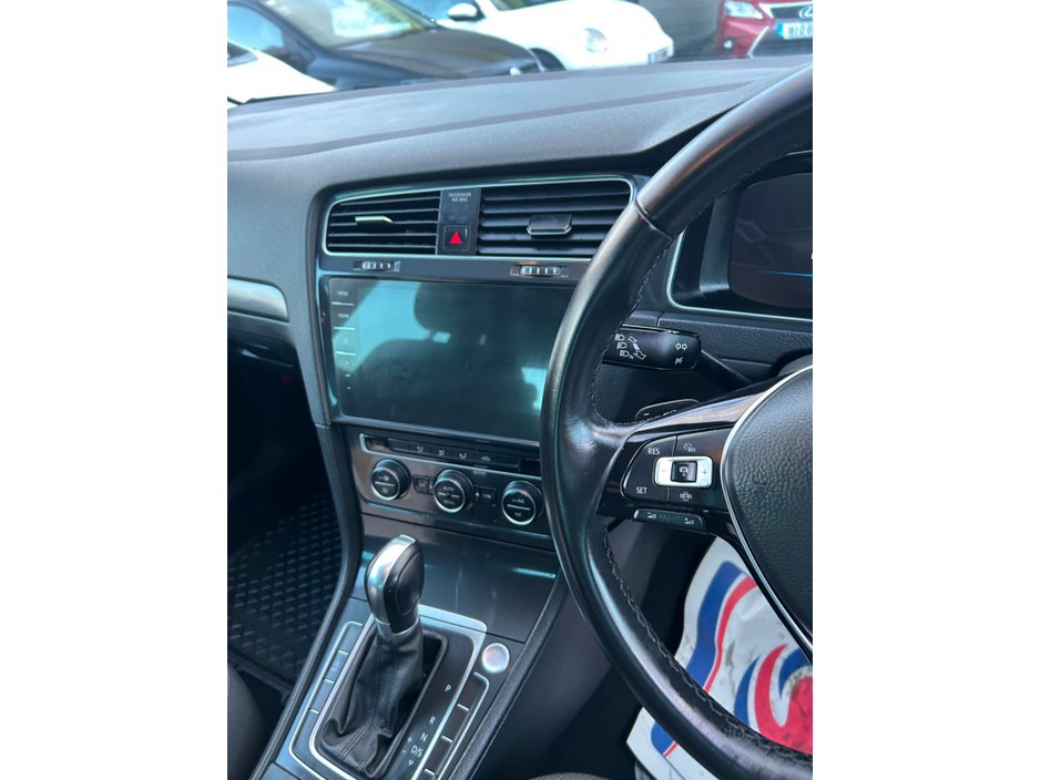 2019 Volkswagen Golf  €18,950