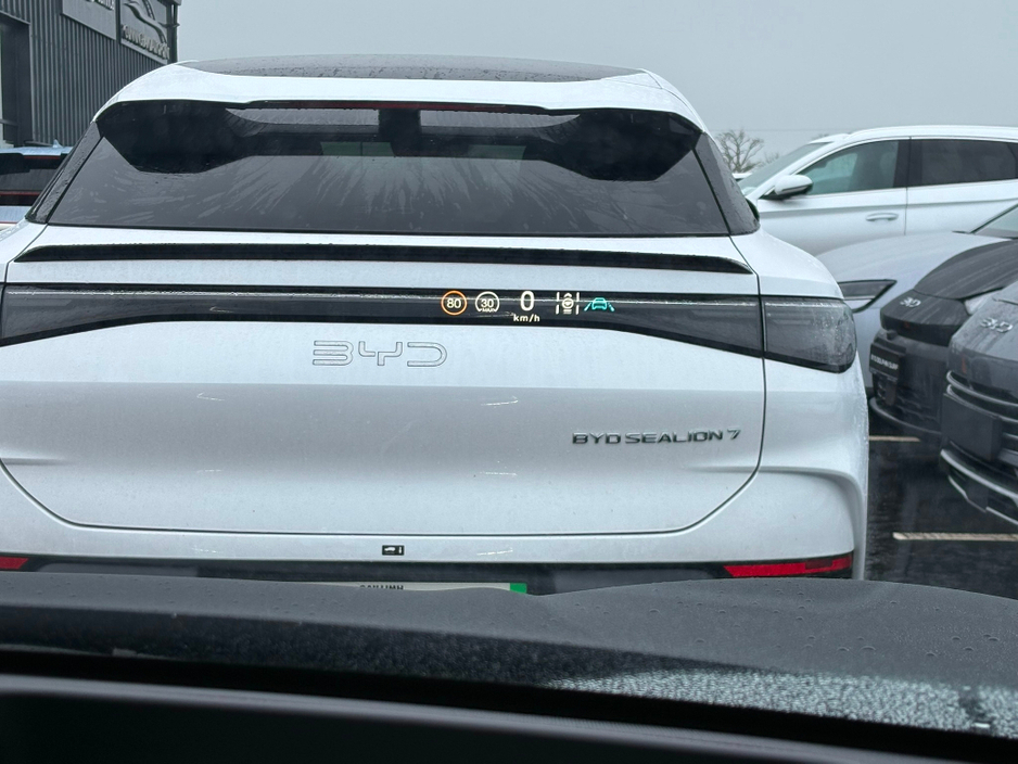 2025 BYD Sealion 7 - image 36