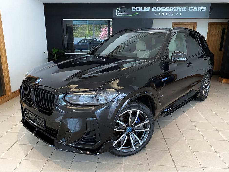 2023 BMW X3 - image 3