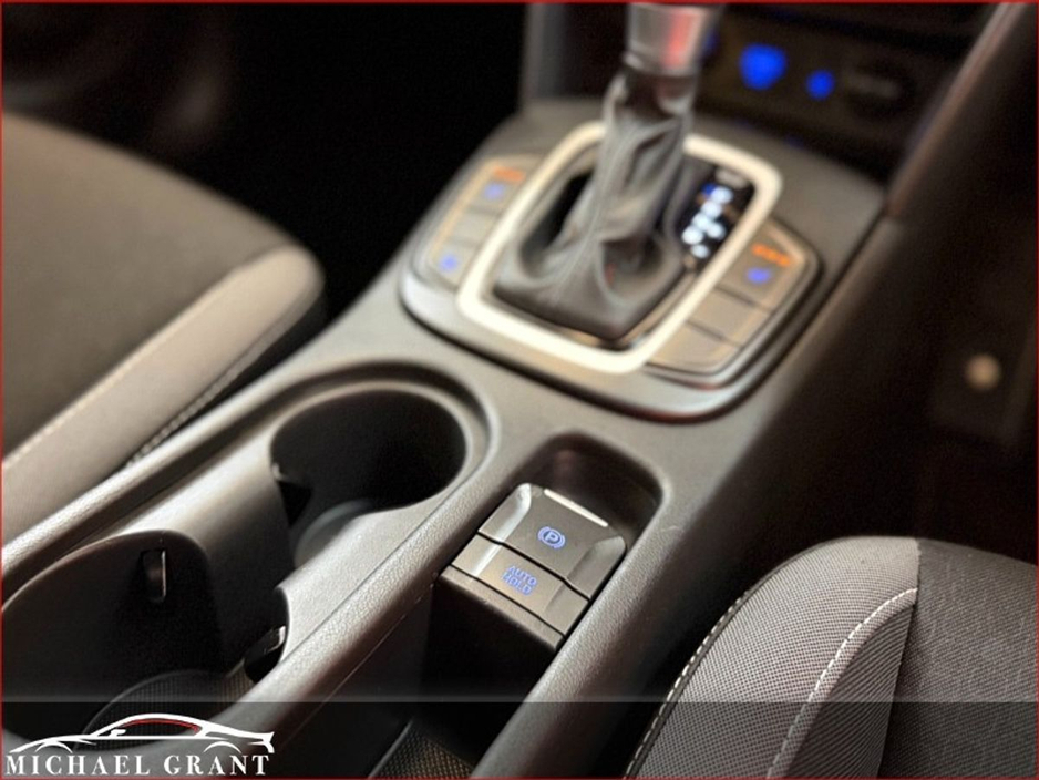 2020 Hyundai Kona 1.6 HYBRID GDI PETROL EXECUTIVE HIGH SPEC IRISH CAR €21,995