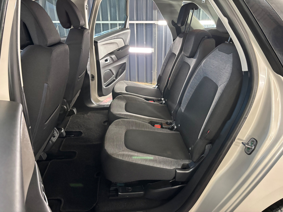 2017 Citroen C4 BlueHDi 100 Touch €9,950