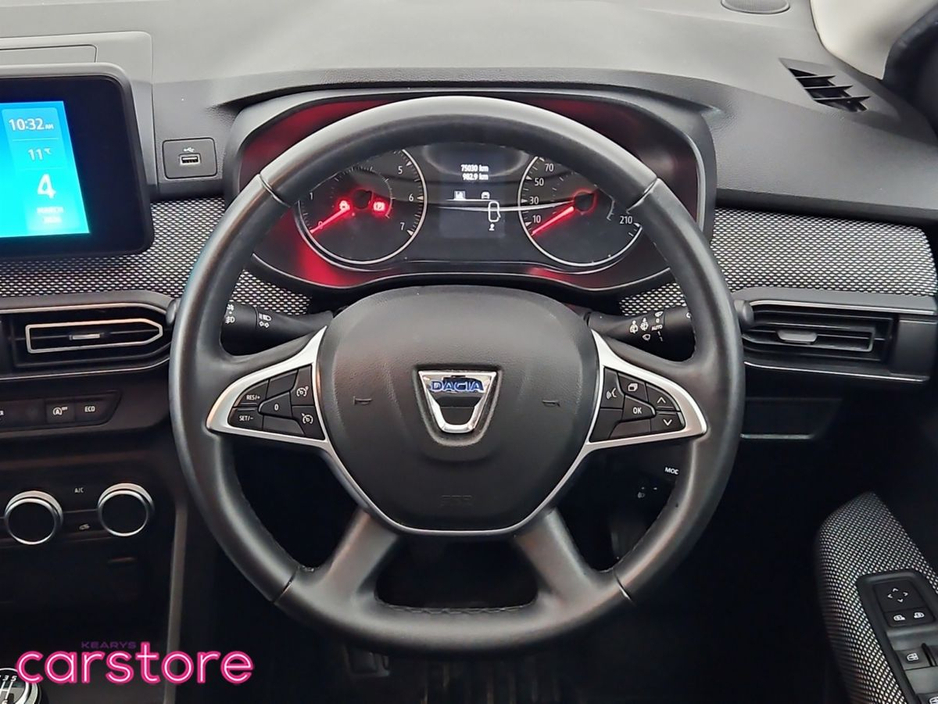 2022 Dacia Jogger - image 18