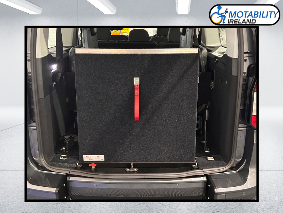 2025 Volkswagen Caddy Wheelchair Accessible 7 Seat €58,995