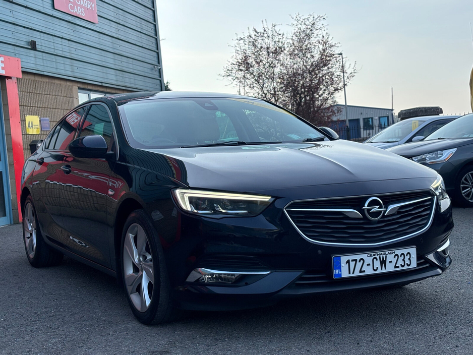 2017 Opel Insignia - image 4
