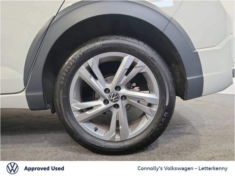 2024 Volkswagen Taigo - image 8