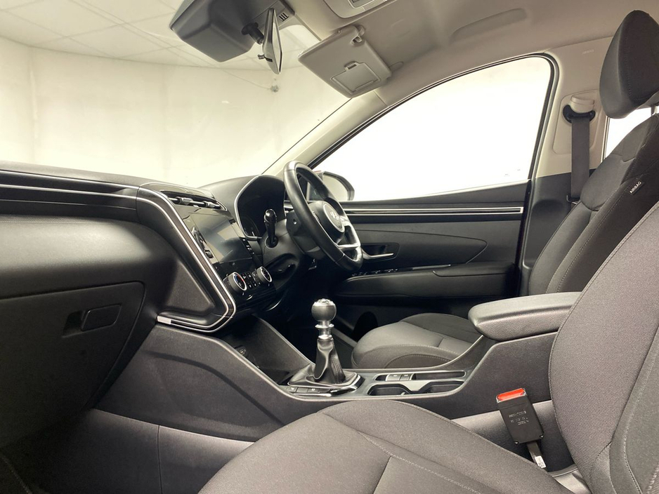 2022 Hyundai Tucson - image 7