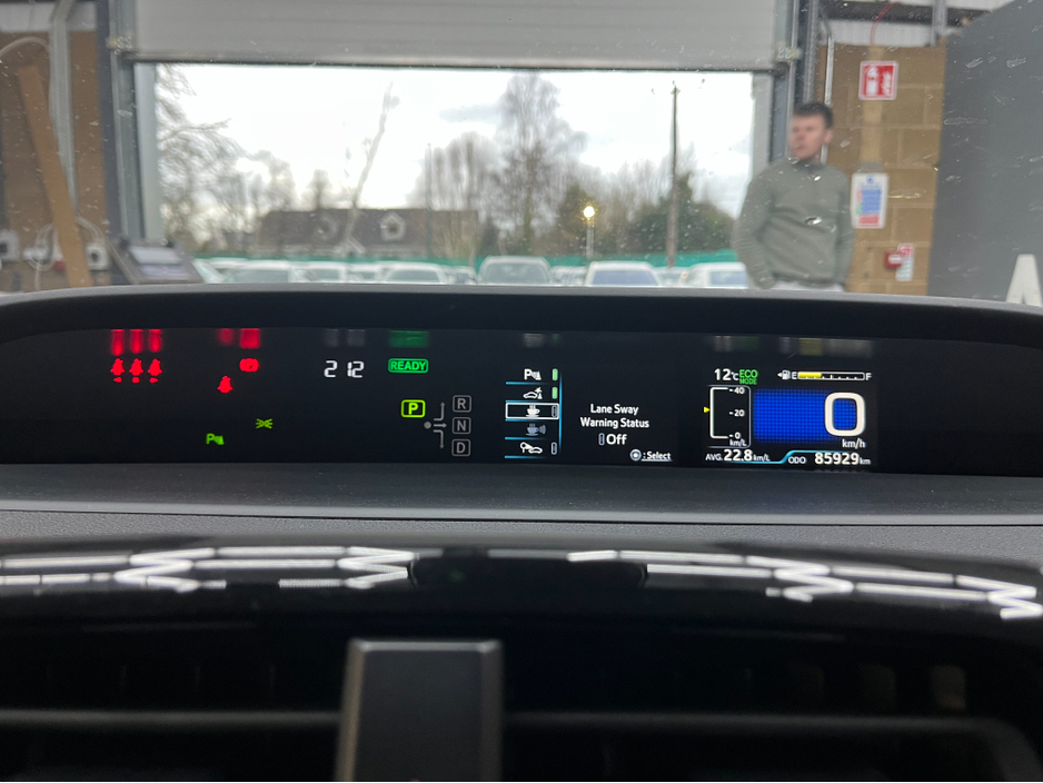 2022 Toyota Prius - image 18