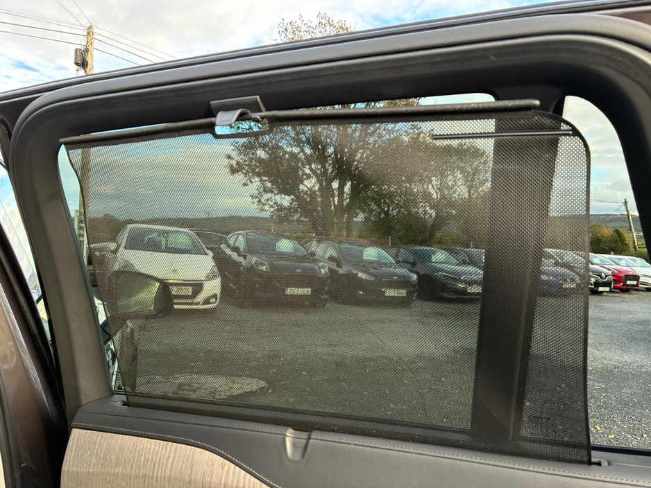 2023 Volvo XC90 - image 13