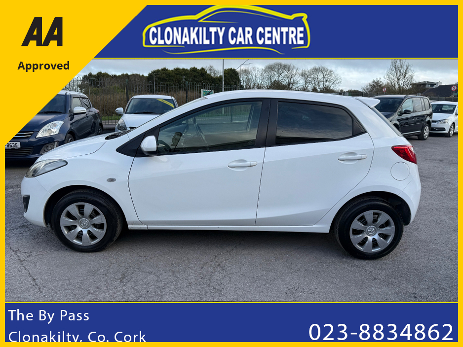 2014 Mazda Demio - image 9