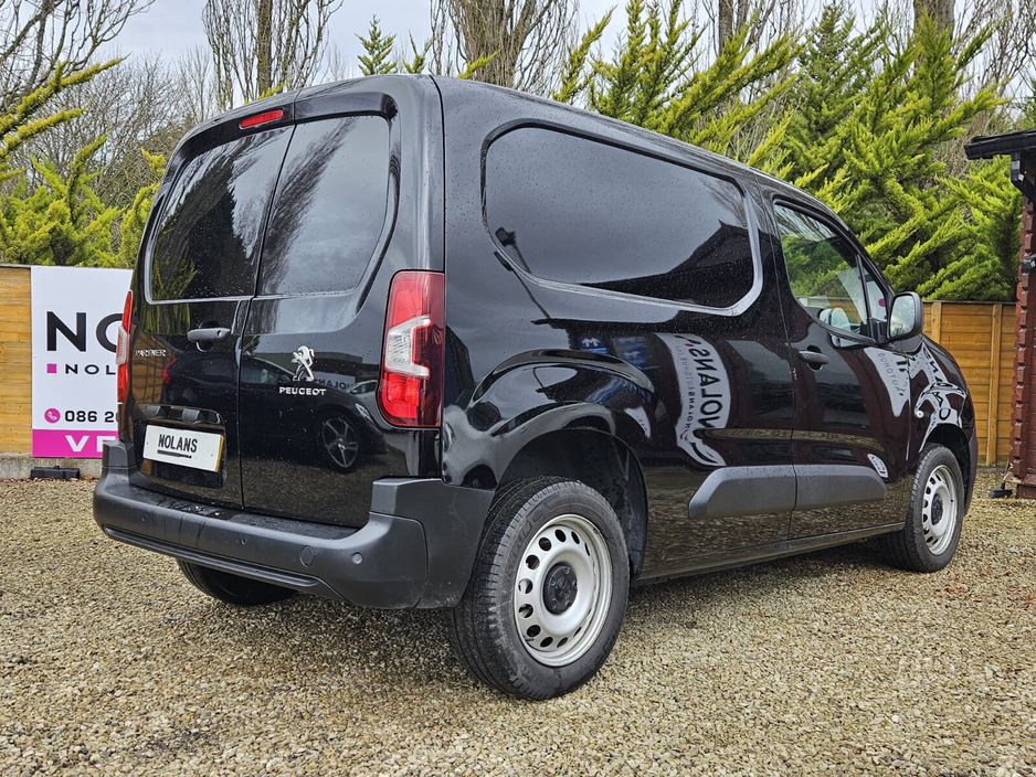 2023 Peugeot Partner - image 5