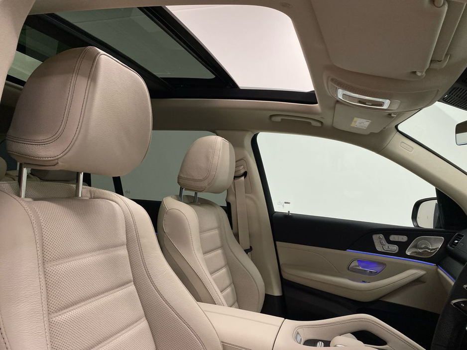 2026 Mercedes-Benz GLS - image 18