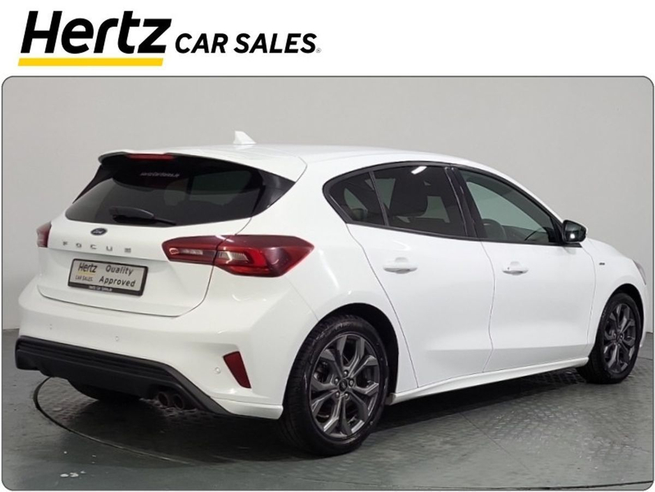 2023 Ford Focus - image 8