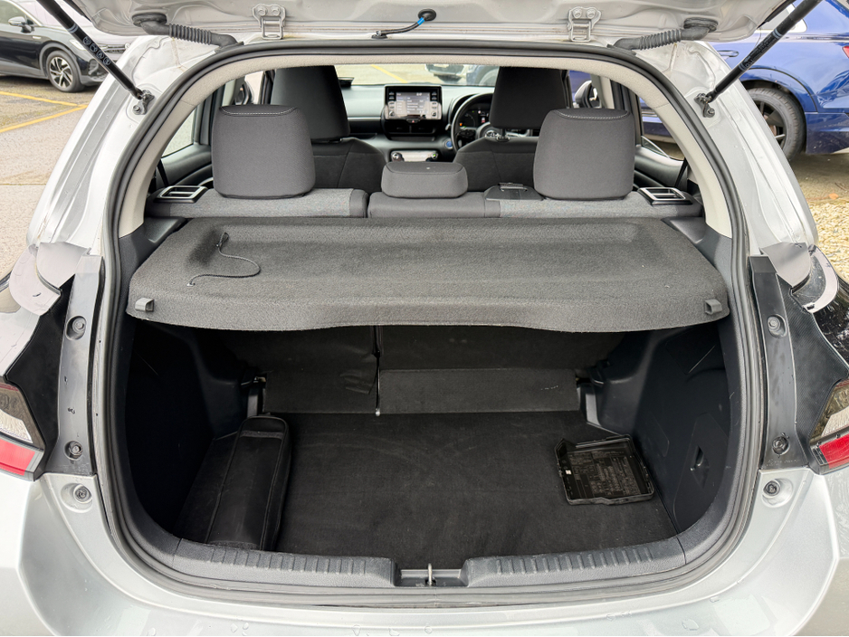 2023 Toyota Yaris - image 21