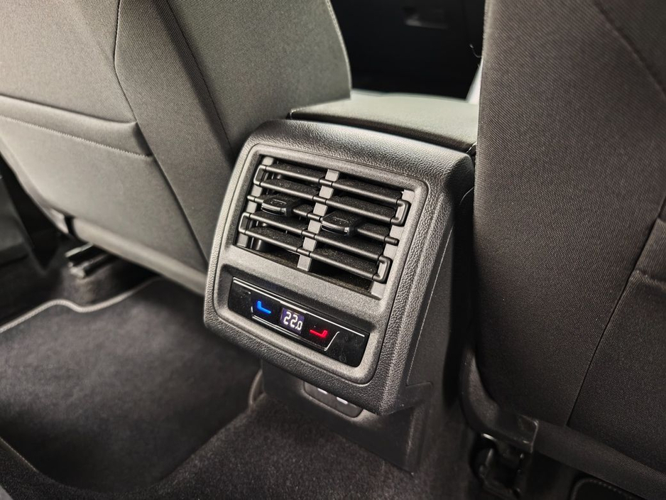 2022 Volkswagen Golf 1.0 ETSI ACTIVE Automatic, Reversing camera €24,995