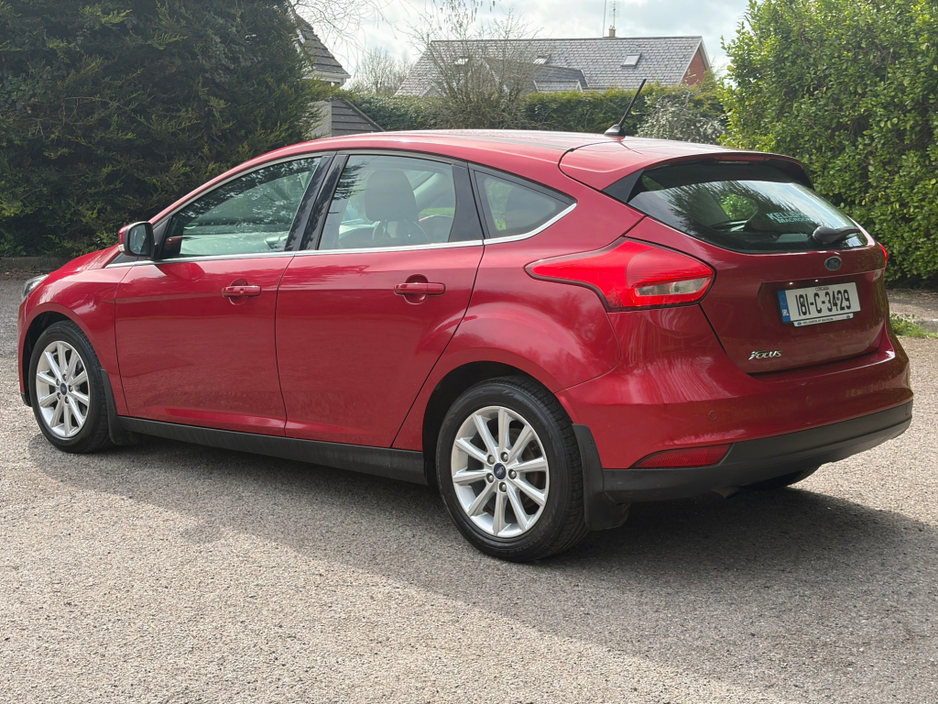 2018 Ford Focus - image 6