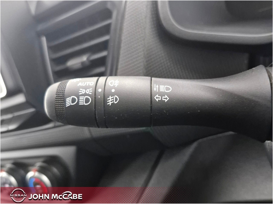 2025 Nissan Primastar - image 23