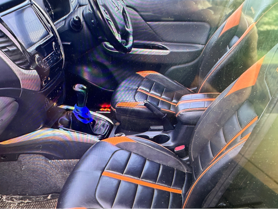 2018 Mitsubishi L200 - image 2