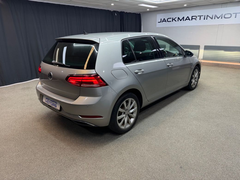 2018 Volkswagen Golf - image 13