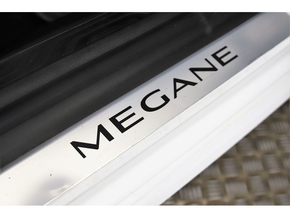 2017 Renault Megane 1.5 DCI AUTO 110BHP SPORT TOURER DYNAMIQUE €13,890