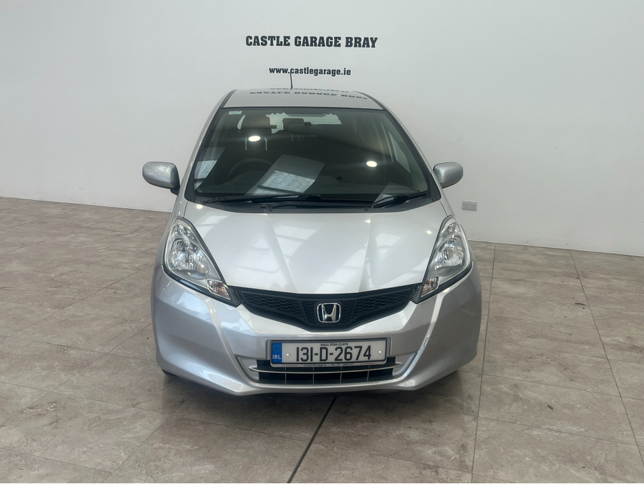 2013 Honda Jazz - image 2