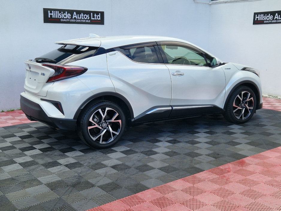 2018 Toyota C-HR - image 11