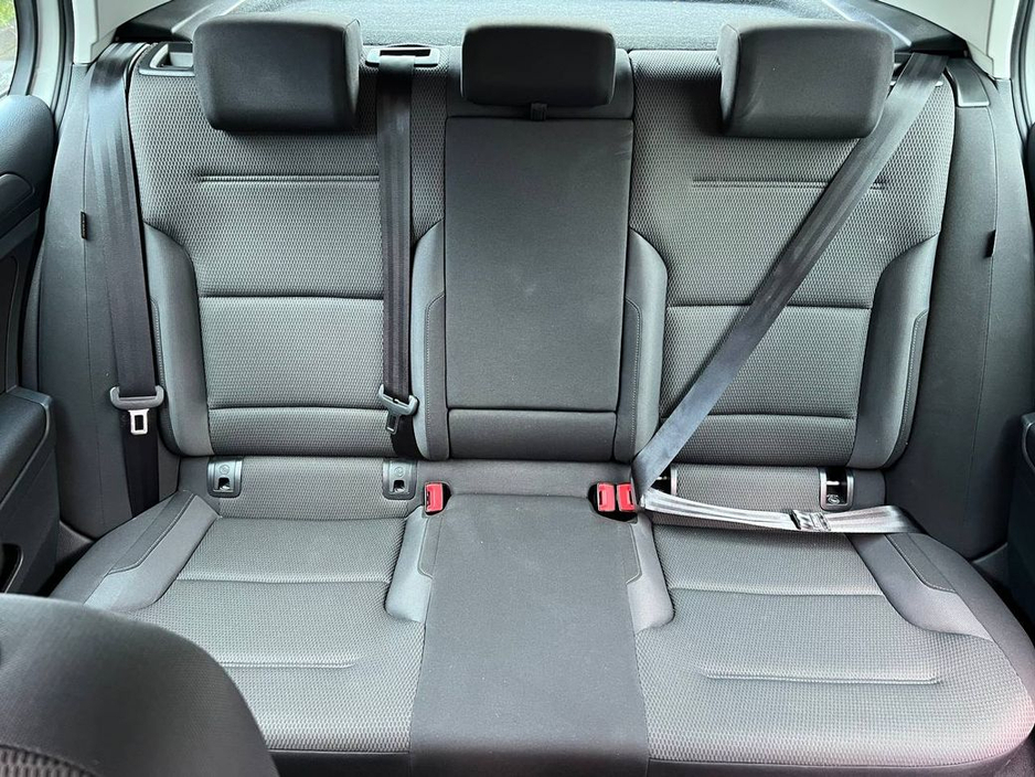 2019 Volkswagen Golf - image 12