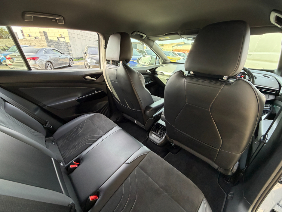 2022 Volkswagen ID.4 - image 21