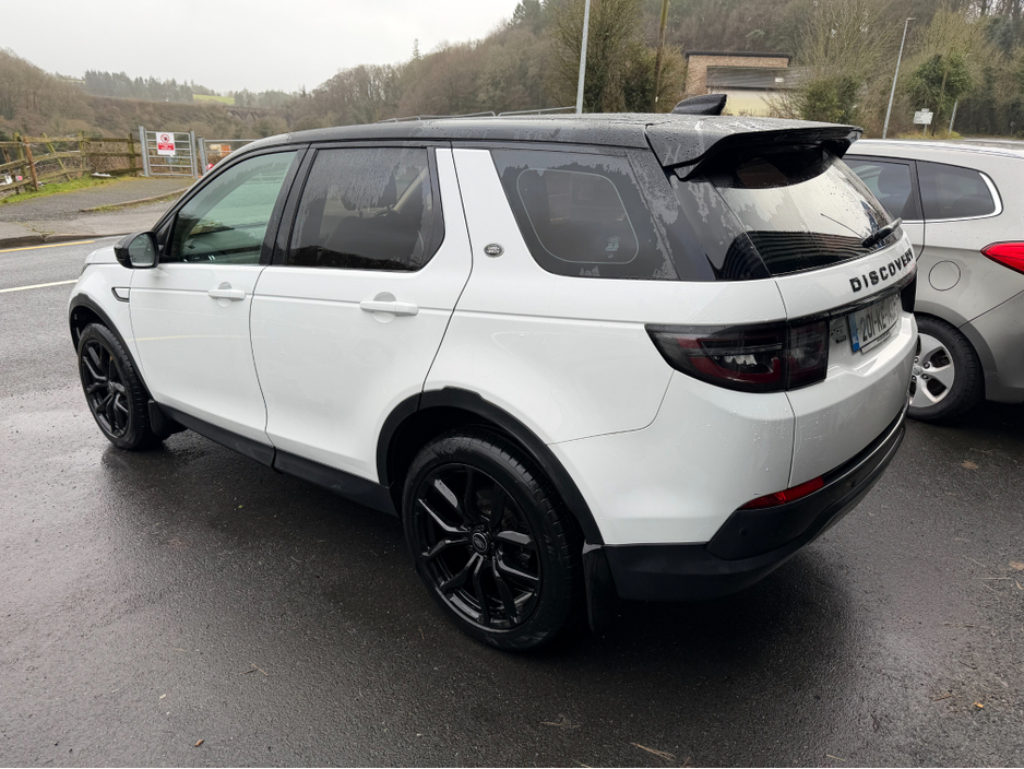 2020 Land Rover Discovery Sport - image 6