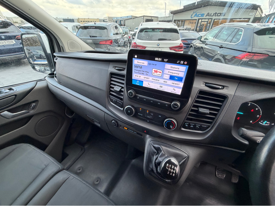 2021 Ford Transit Custom - image 24
