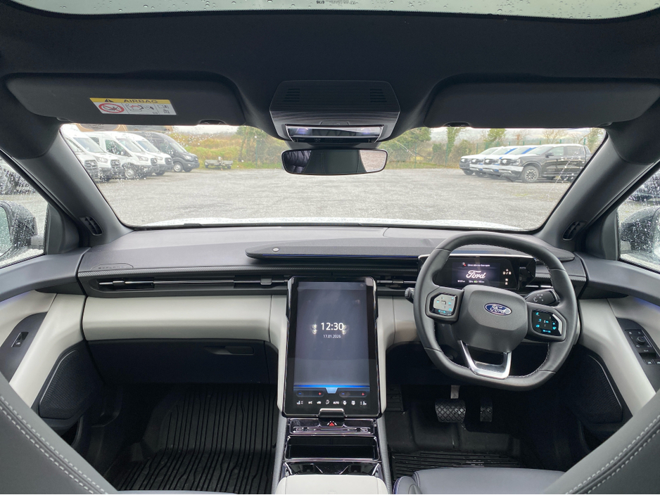 2025 Ford Explorer PREMIUM 77KWH EXTENDE