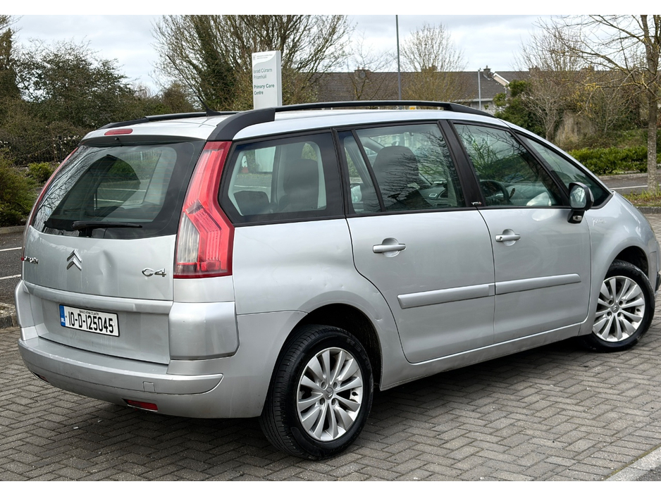 2010 Citroen C4 Picasso - image 5