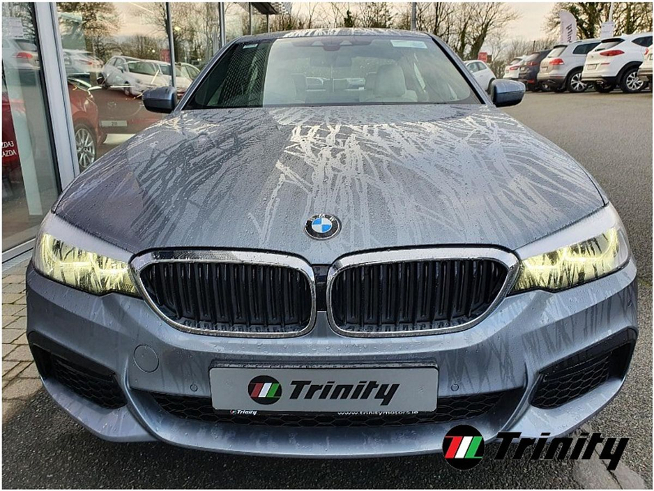 2017 BMW 5 Series - image 19