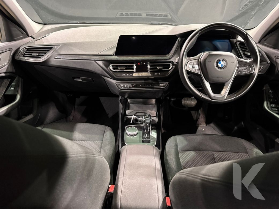 2020 BMW 1 Series - image 15