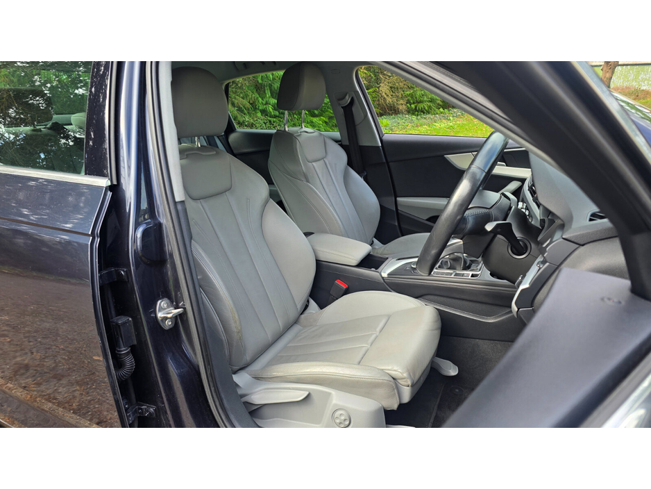 2018 Audi A4 - image 16