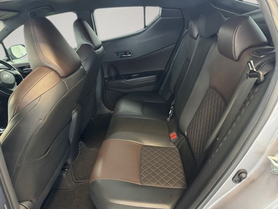 2018 Toyota C-HR - image 14