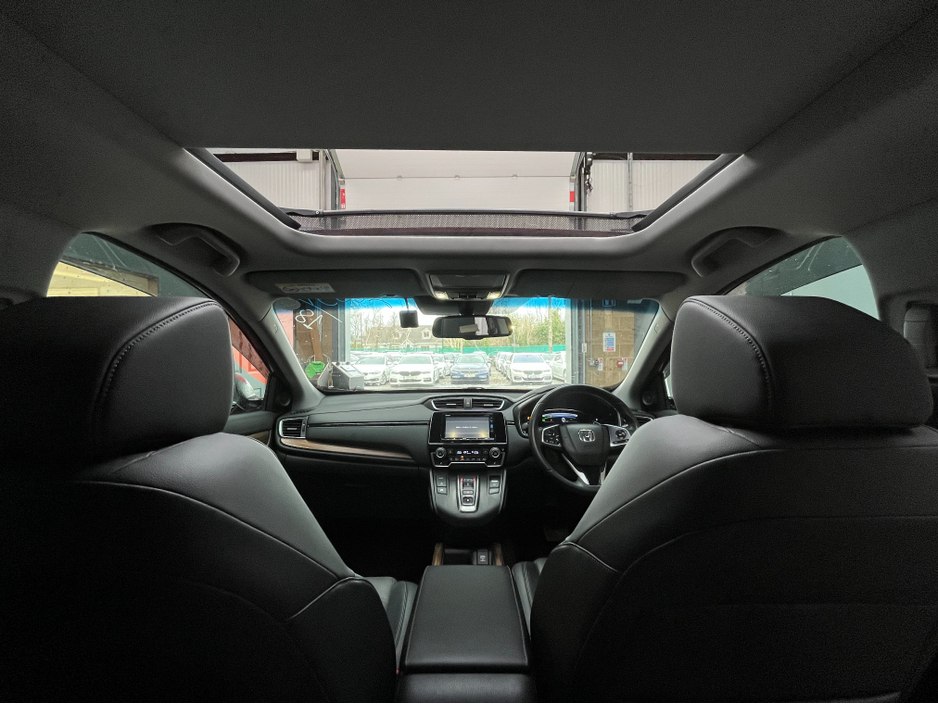 2018 Honda CR-V €24950 2018 HONDA CR-V EX HYBRID MASTERPIECE 2.0 / CRUISE CONTROL / REVERSE CAMERA / ELECTRIC MEMORY & HEATED SEATS / PADDLE SHIFTERS / PANORAMIC SUNROOF €24,950