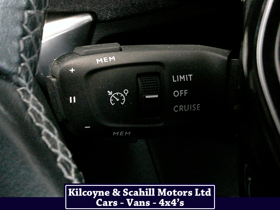 2021 Peugeot 5008 ALLURE BLUEHDI 7 Seater *Leather Interior + Heated Seats* €30,950