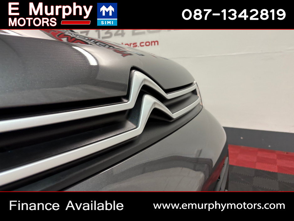 2023 Citroen Berlingo - image 27