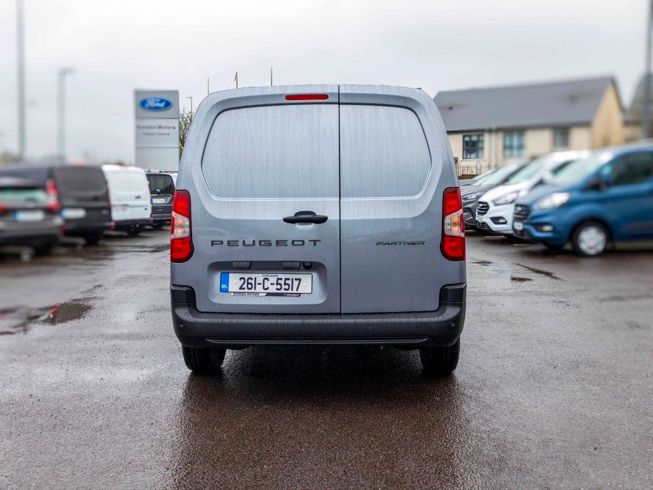 2026 Peugeot Partner 2026 PRE REG OFFER PARTNER PROF PLUS 1.5 HDI 100 €23,750