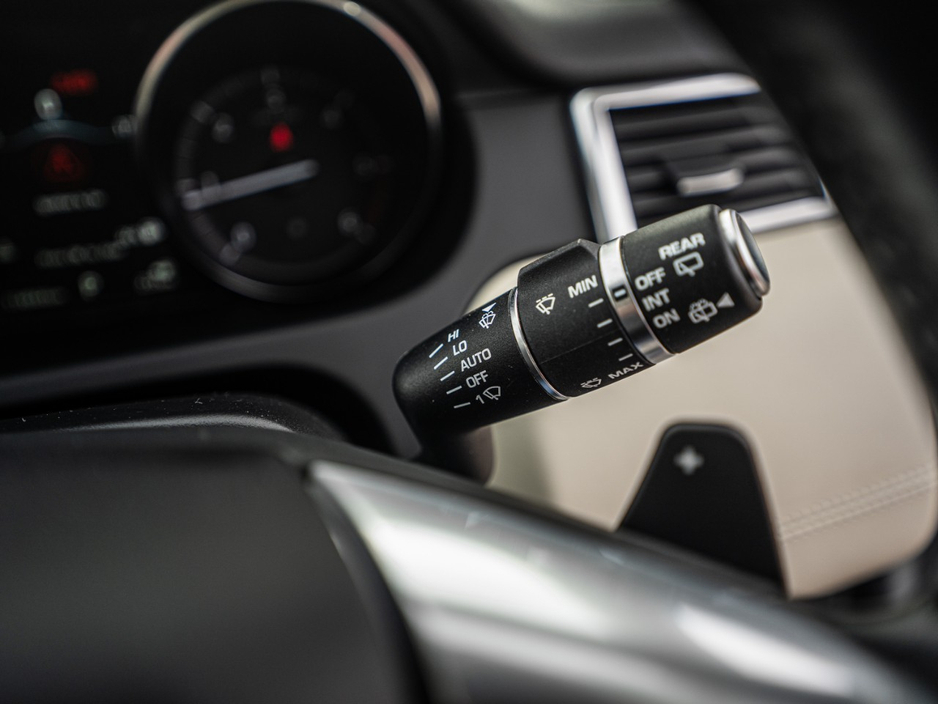 2016 Land Rover Discovery Sport - image 26