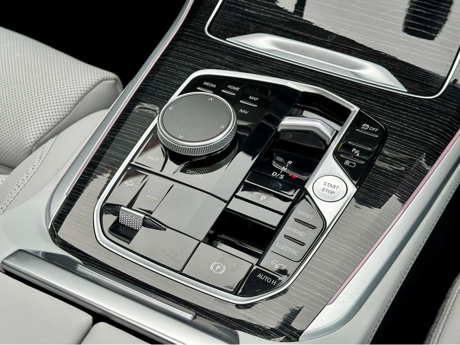 2025 BMW X5 50e *Very High Spec* M SPORT XDRIVE