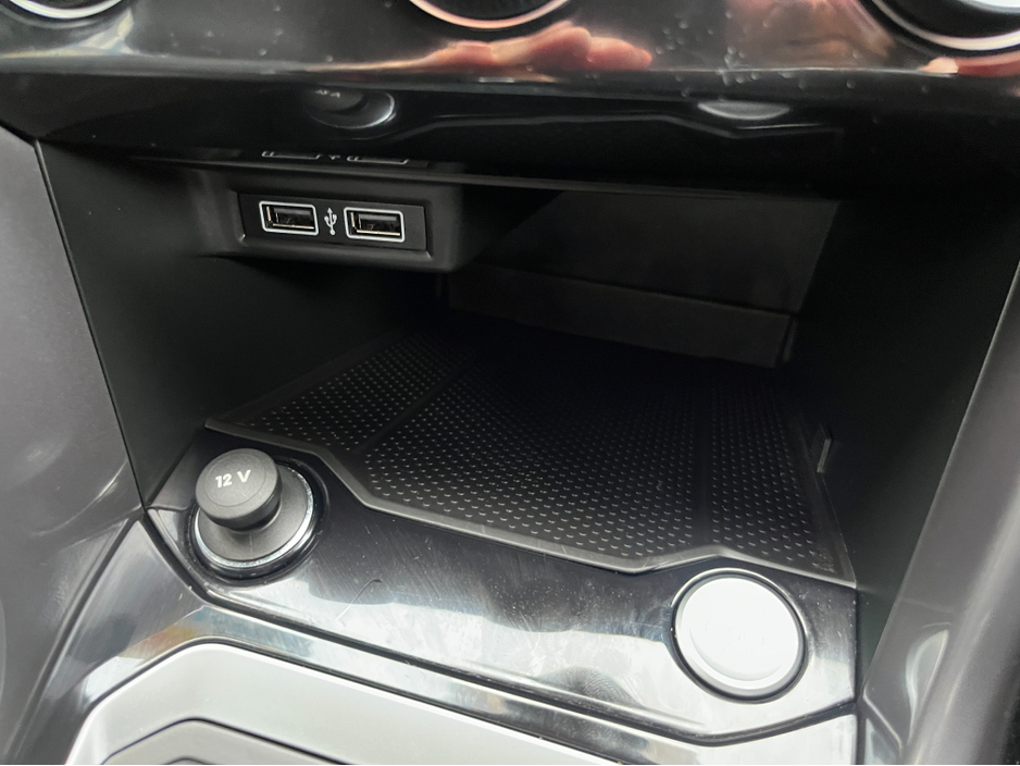 2020 Volkswagen T-Roc - image 19