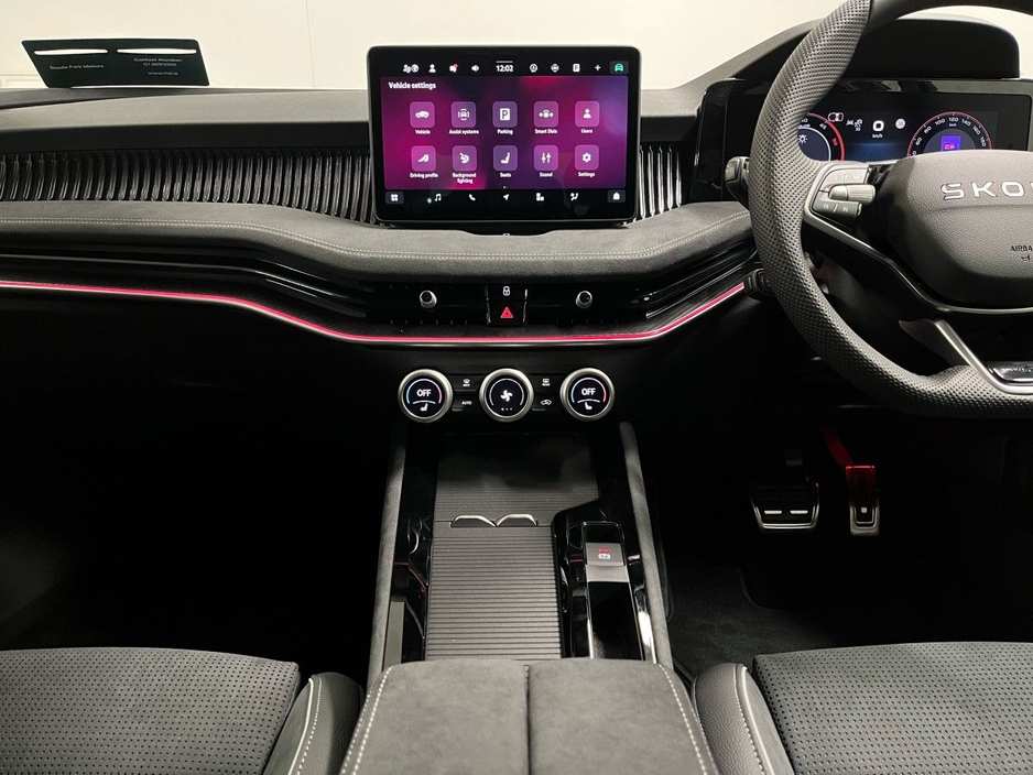 2025 Skoda Superb Sportline DSG 2.0TDI 150BHP - Reversing Camera - Climate Control - Heated Seats - Cruise Control - Keyless Start - Apple CarPlay/Android Auto €53,950