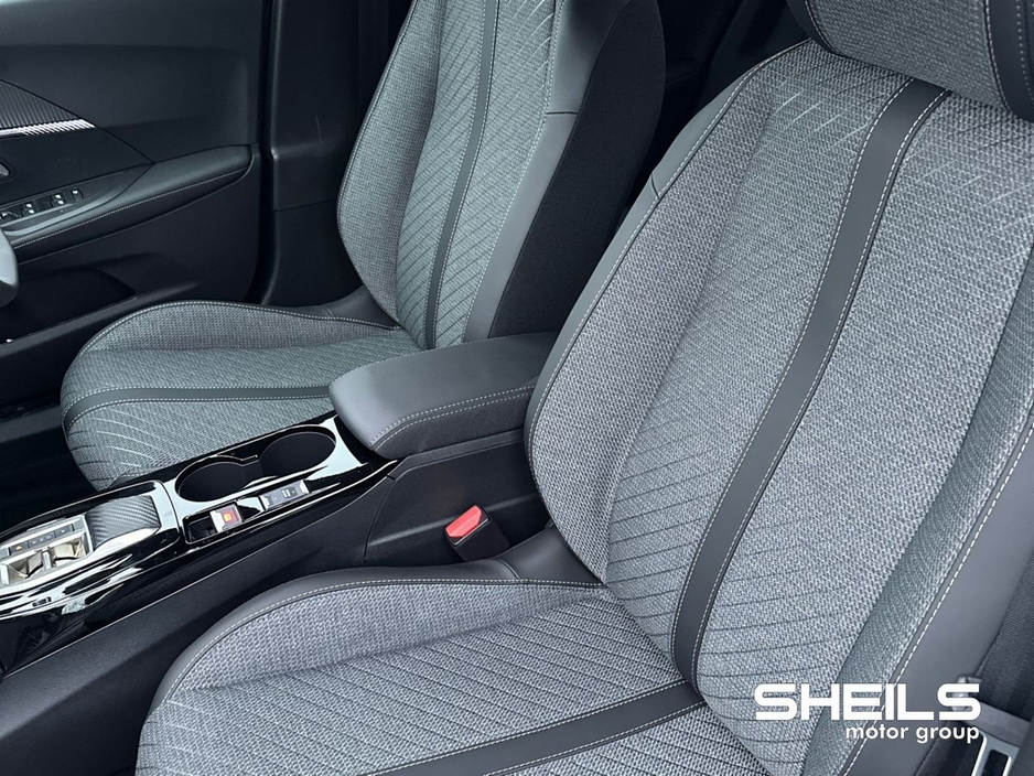 2026 Peugeot 2008 - image 5