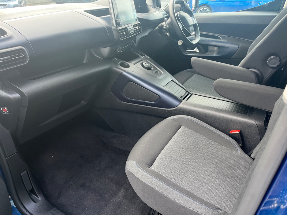 2021 Peugeot Rifter 1.2 Petrol Auto Wheelchair Accessible SWB €24,950