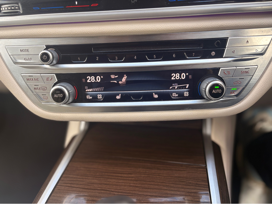 2016 BMW 7 Series X DRIVE 3.0 AUTO *FULL SERVICE HISTORY* €24,995