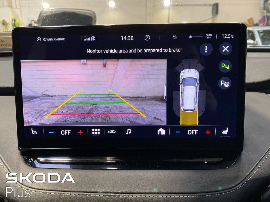 2023 Skoda Enyaq - image 15