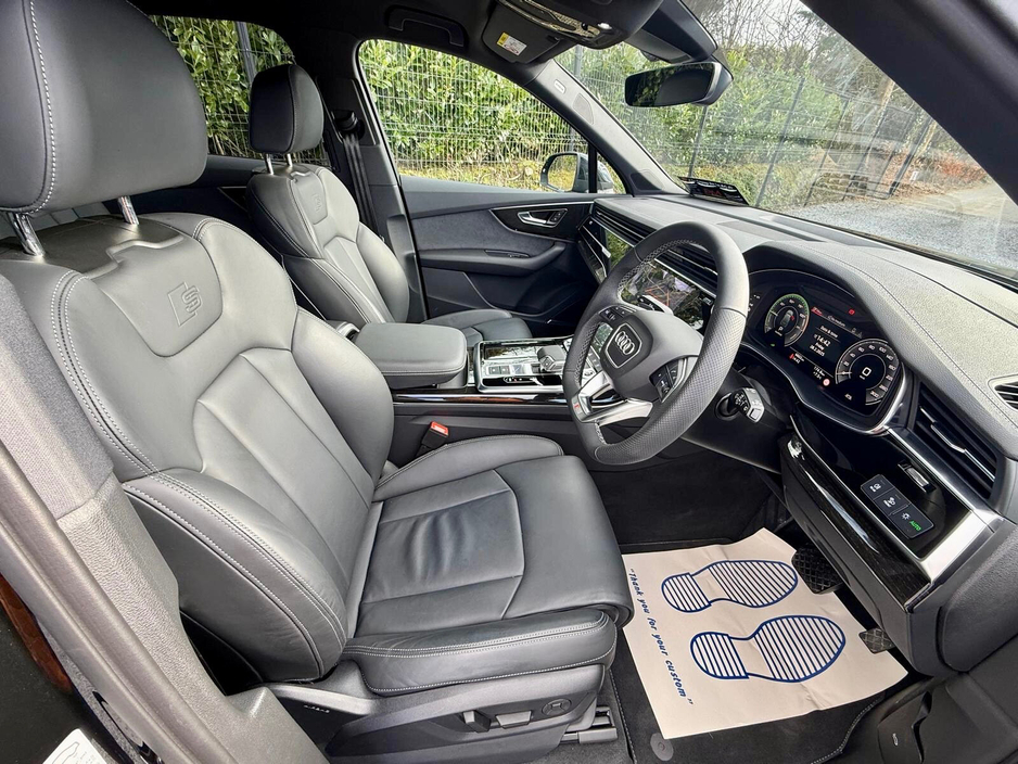 2024 Audi Q7 Q7 PHEV 55 TFSIE Q S LINE 394PS 4WD €83,950