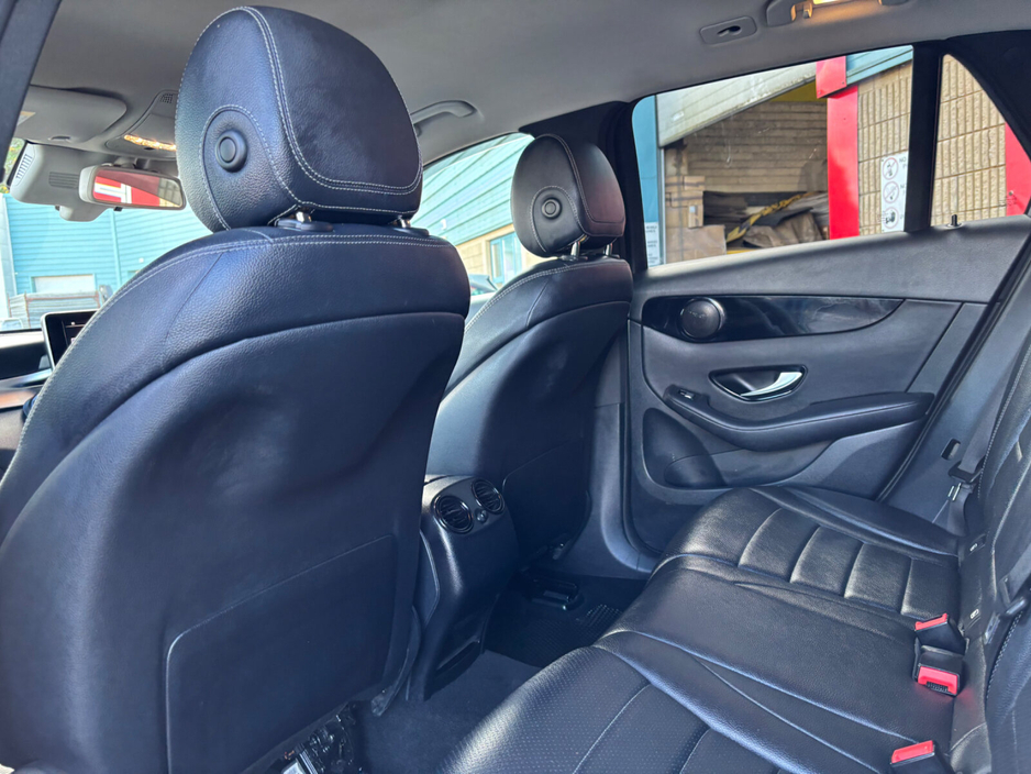 2016 Mercedes-Benz GLC Class - image 12