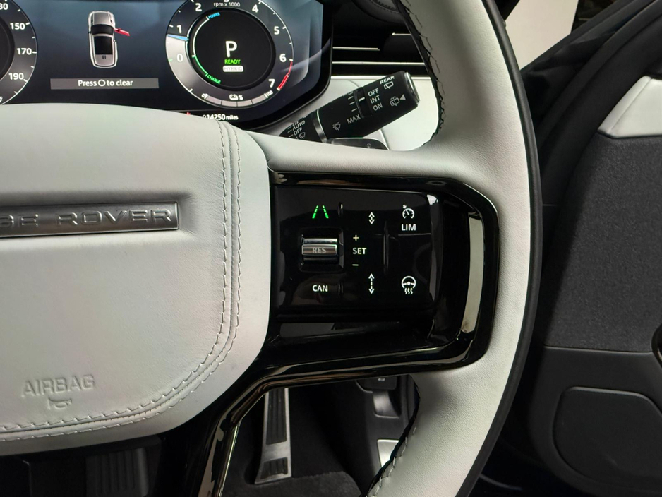 2025 Land Rover Range Rover Sport - image 18